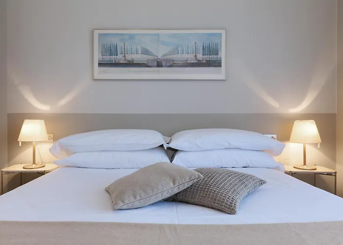 Apartment Contempora - Elvezia Park - One Bedroom Apartment E24 *
